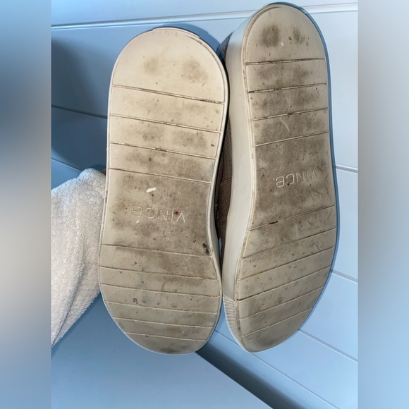 Vince Gray Tan Sneakers Slip-On Comfort - Picture 5 of 10